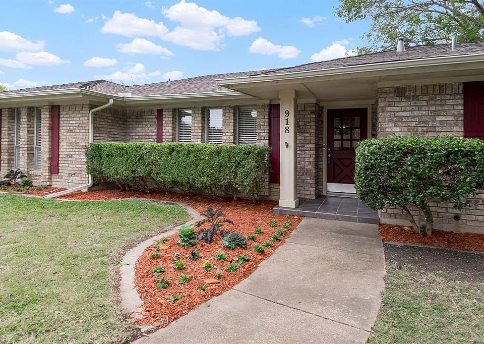 1st image of 918 Lake Highlands Dr