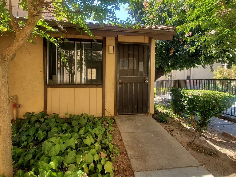 1550 W Ashlan Ave #219 — Photo 13