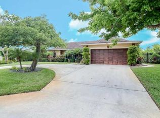 6425 Apple Way, Lake Clarke Shores, FL 33406