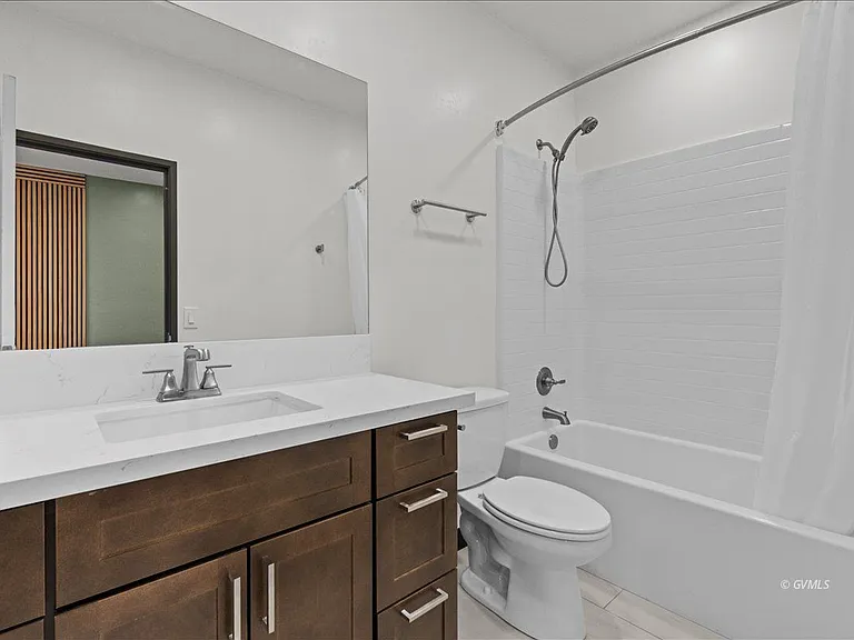 1879 W Pepper Tree Dr #B1 — Photo 6