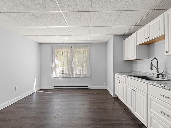 3rd image of 108 Cherry Valley Road #8