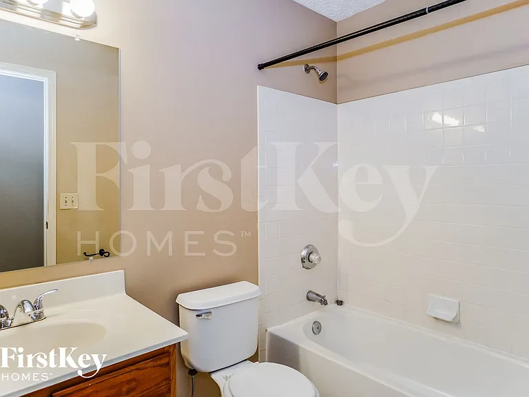 5673 Larksdale Dr — Photo 12