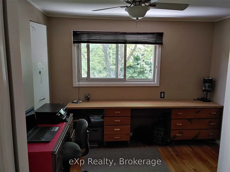 96 Larch St #UPPER — Photo 23