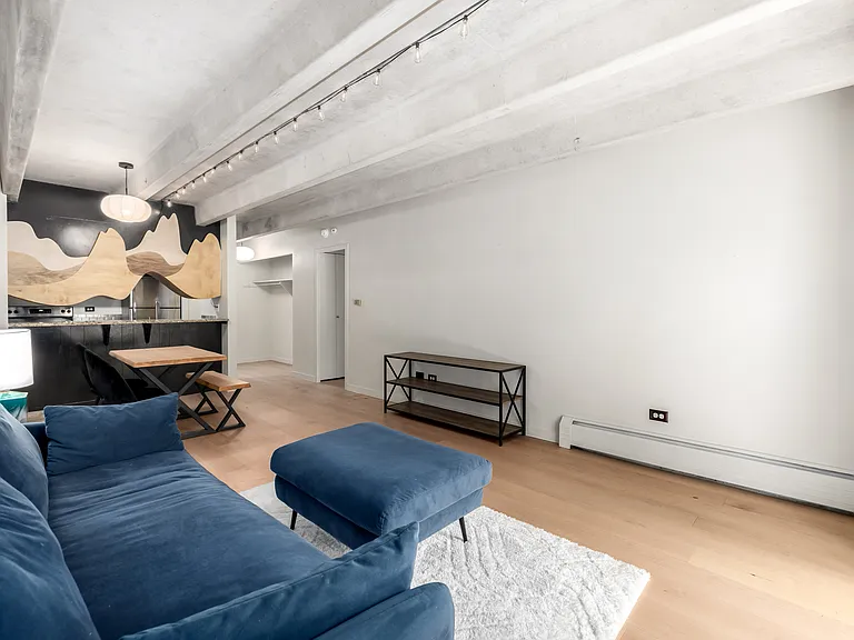 1265 Elizabeth St #305 — Photo 11