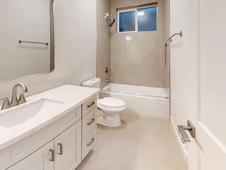 8404 Ascolano Ave — Photo 38