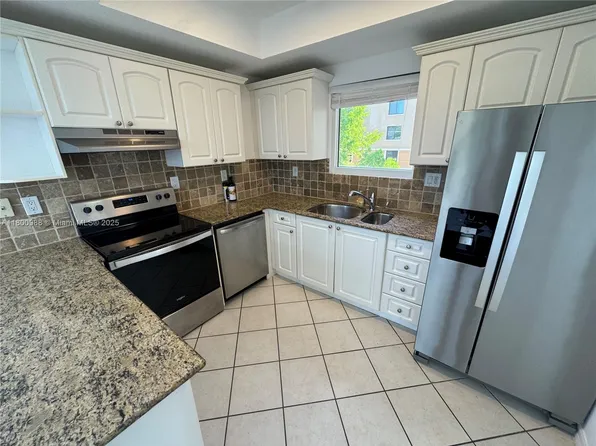 3500 Coral Way APT 501, Miami, FL 33145