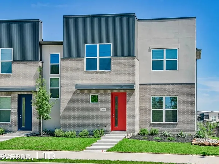 2415 Chinook Way — Photo 1