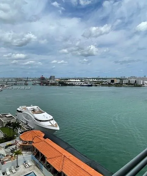 335 Biscayne Blvd #1510 — Photo 1