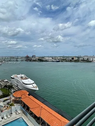335 Biscayne Blvd Photo 1