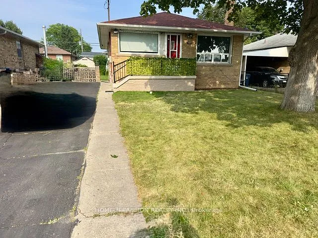 1509 Pharmacy Ave — Photo 1