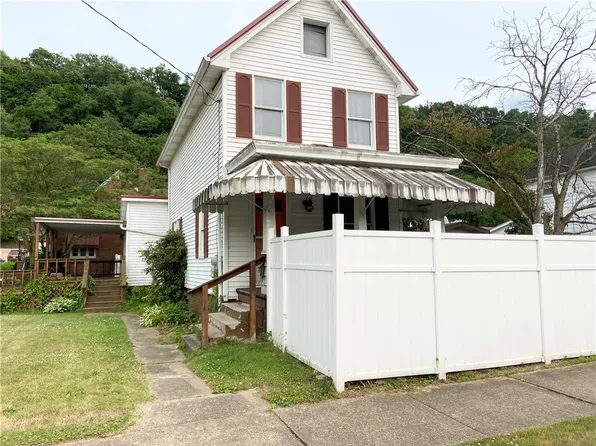 736 6th Ave, Ford City, PA 16226