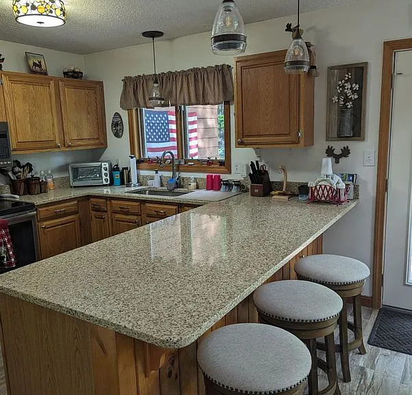 17 Cascade Dr #282 — Photo 3