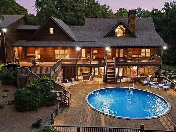 3rd image of 1091 Echota Rd