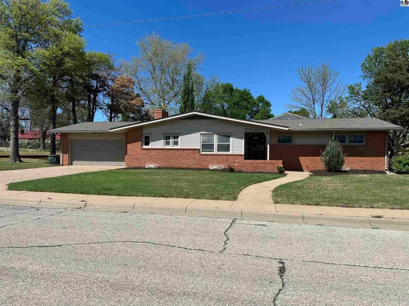 816 Green St, Pratt, KS 67124