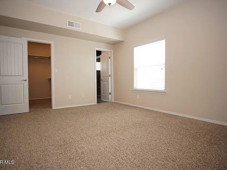 2136 William Caples St — Photo 13