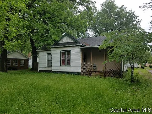 220 W Hill St photo 1