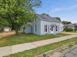2142 STRONGS AVENUE, Stevens Point, WI 54481