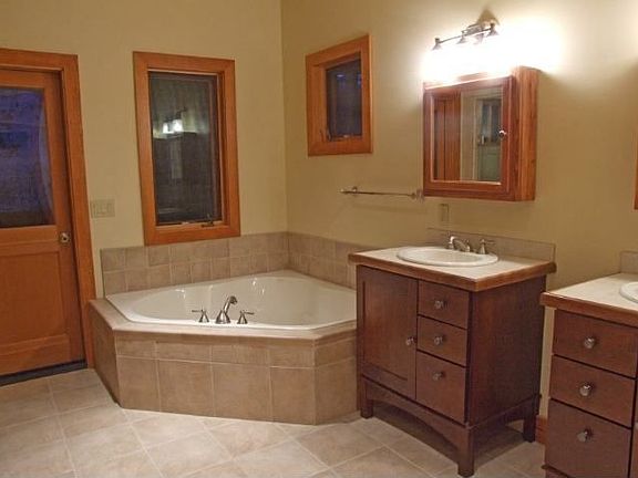 Master Bath/pvt. deck