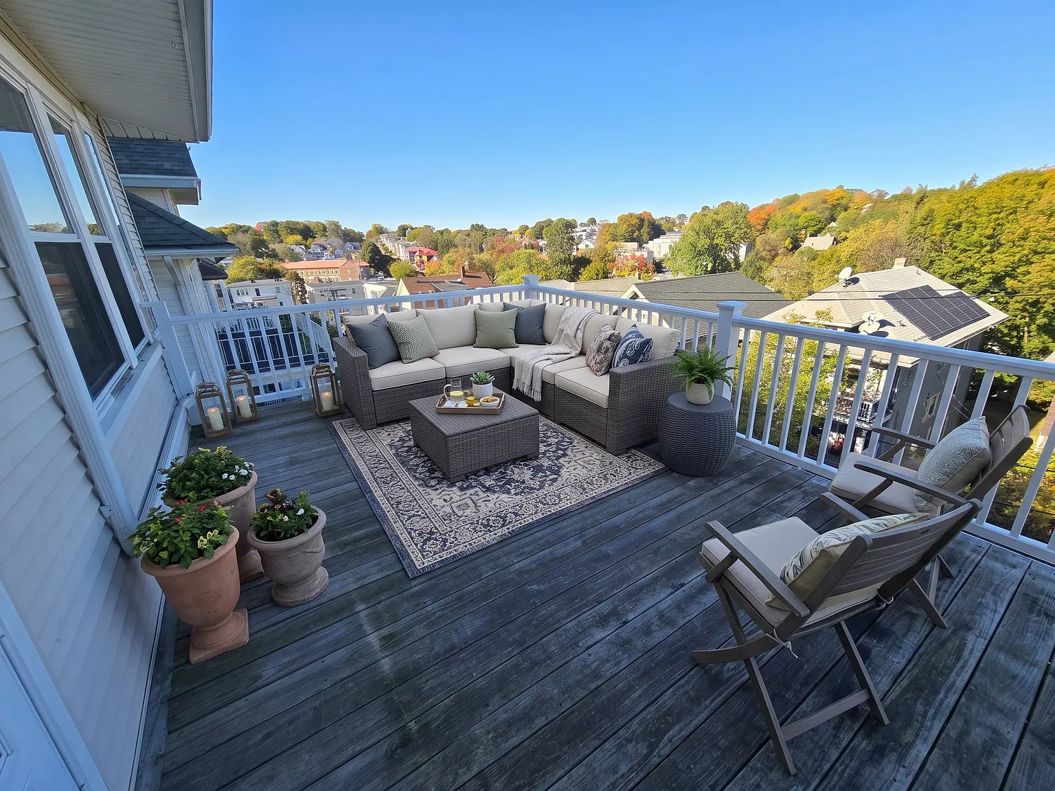 3 bed, 1400 sqft, $3,400 — Photo 1