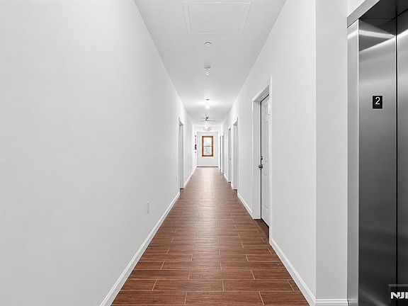 4th image of 176 Union Ave #3