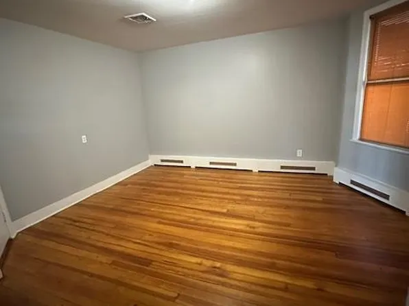 296 Avenue B image 6 of 12