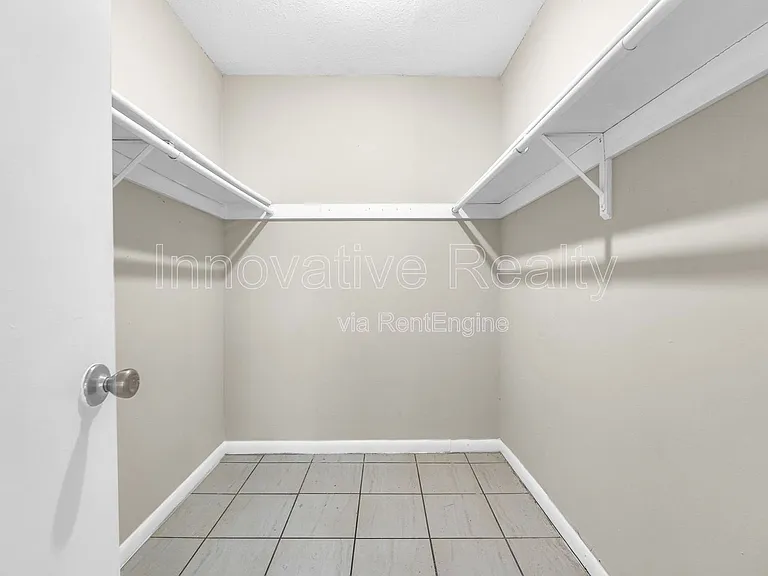 5111 Curry Ford Rd #4 — Photo 11