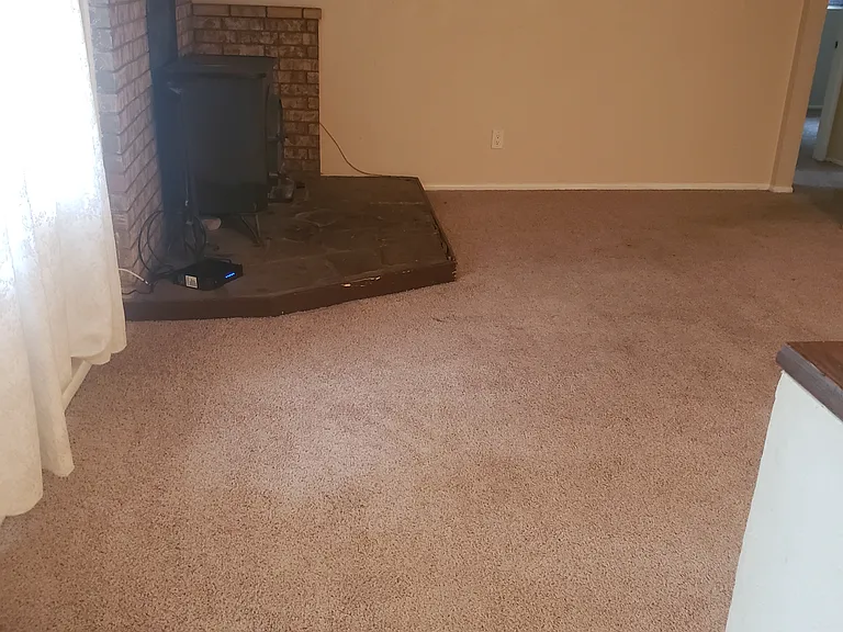 2511 E Lockett Rd — Photo 1