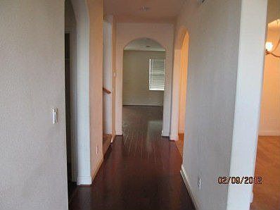 5th image of 516 Hampton Ct