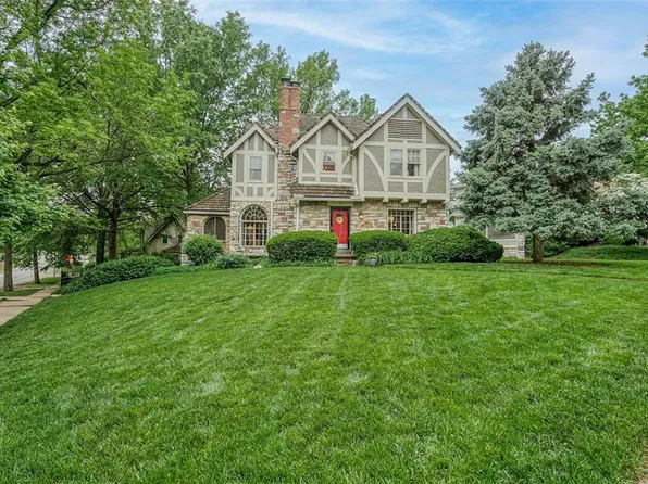 1 W Dartmouth Rd, Kansas City, MO 64113