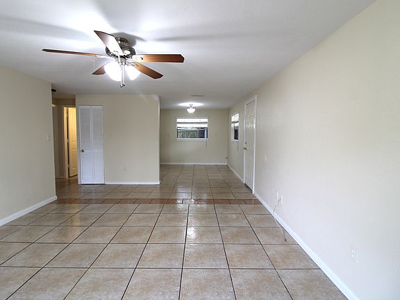 4th image of 1703 Bonnie Gail Dr #1703