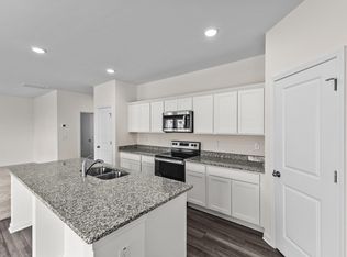 925 Rift Valley Dr, Zebulon, NC 27597