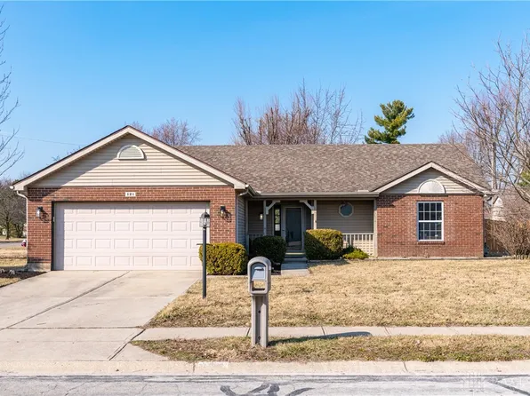 121 Heckman Dr, Englewood, OH 45322