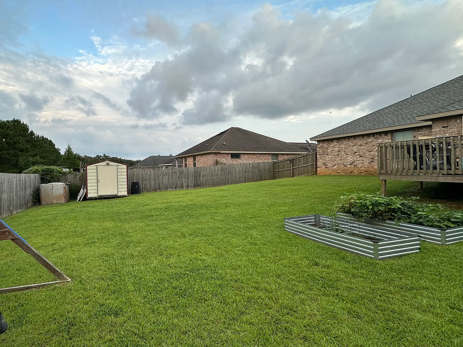 3 bed, 1642 sqft, $2,200 — Photo 4