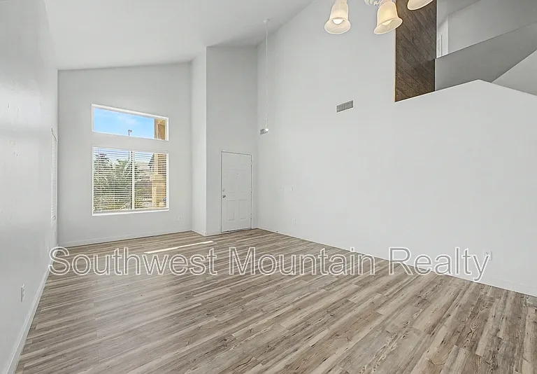 33583 N Wash View Rd — Photo 5