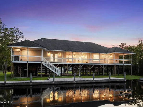 4018 N Carolina St, Bay Saint Louis, MS 39520