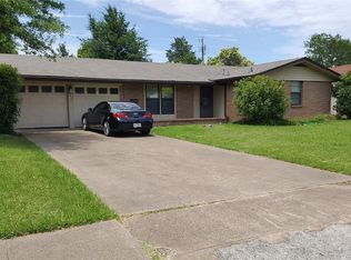 1711 Addington St, Irving, TX 75062