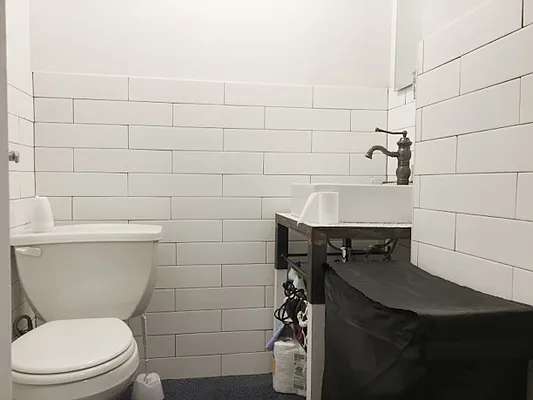 Rented by In Haus LLC | media 8
