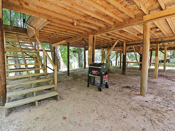 5th image of 183 Vantley Bend Rd