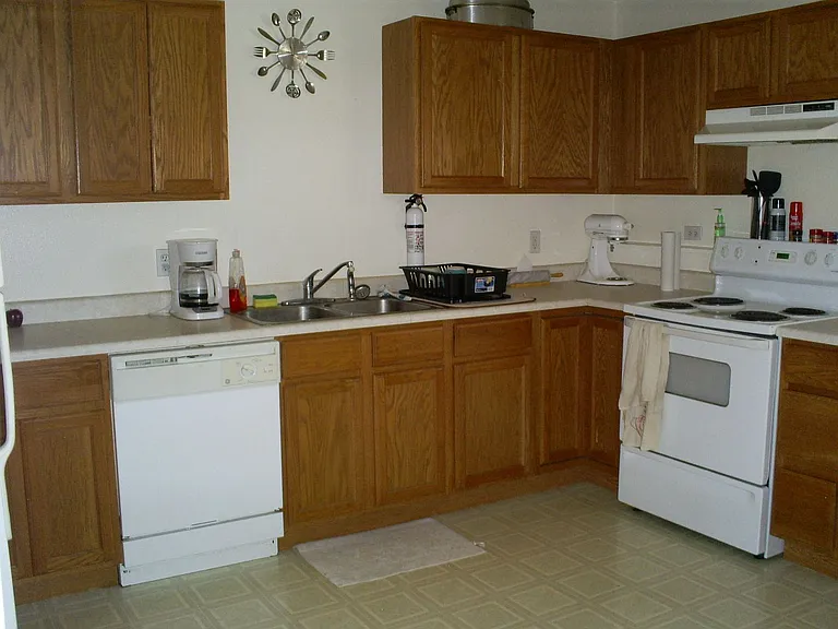 4407 E Crow Dr — Photo 5