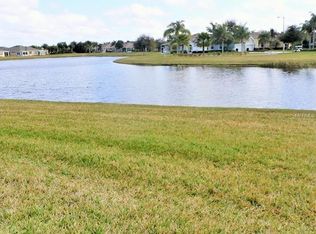 2318 Nottingham Greens Dr, Ruskin, FL 33573