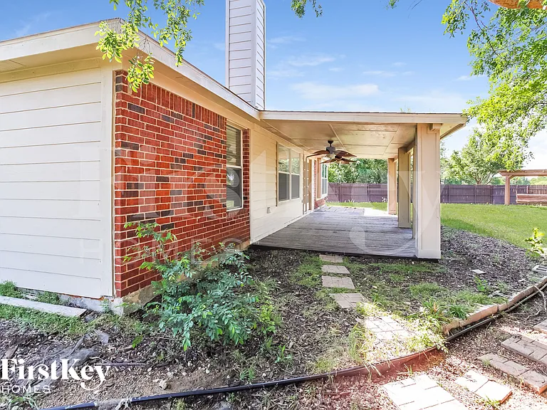 6908 Edgefield Dr — Photo 15