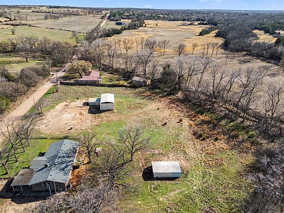 3rd image of 16310 Crosslin Rd