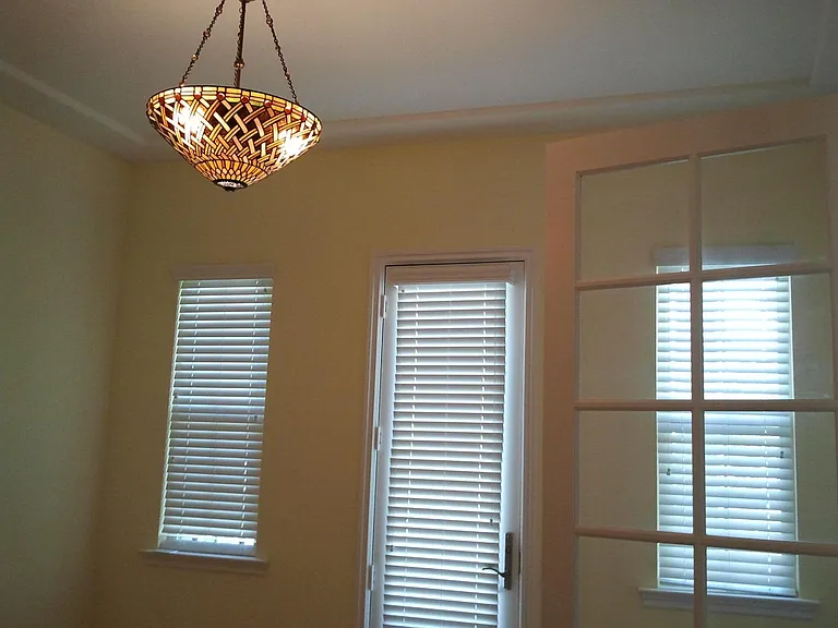 2967 Farragut Rd — Photo 10