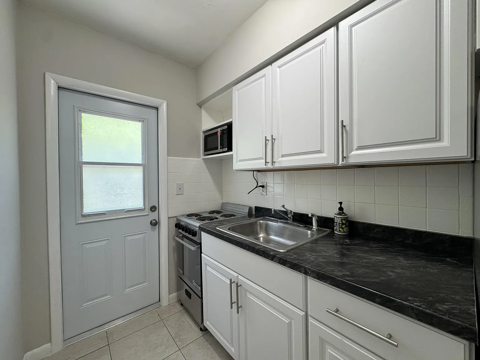 1 bed, 1.0 bath, 675 sqft, $1,675 — Photo 4