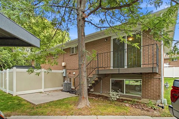 2 bed, 1150 sqft, $1,950 — Photo 4