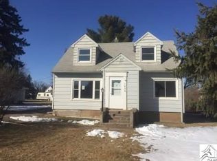 1939 E 27th St, Hibbing, MN 55746