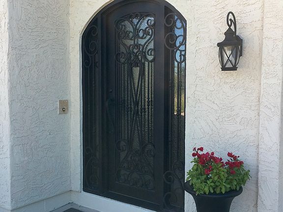 3rd image of 10401 N Sarazen Cir