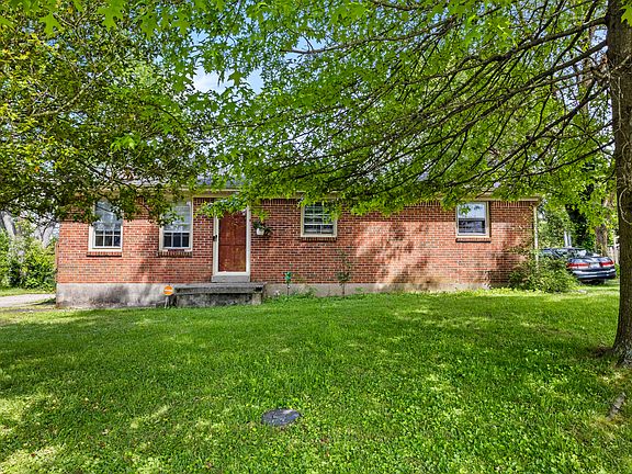 2nd image of 218 Brookfield Dr