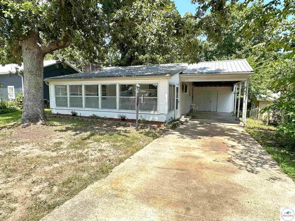 19967 Lakeview Ave, Warsaw, MO 65355
