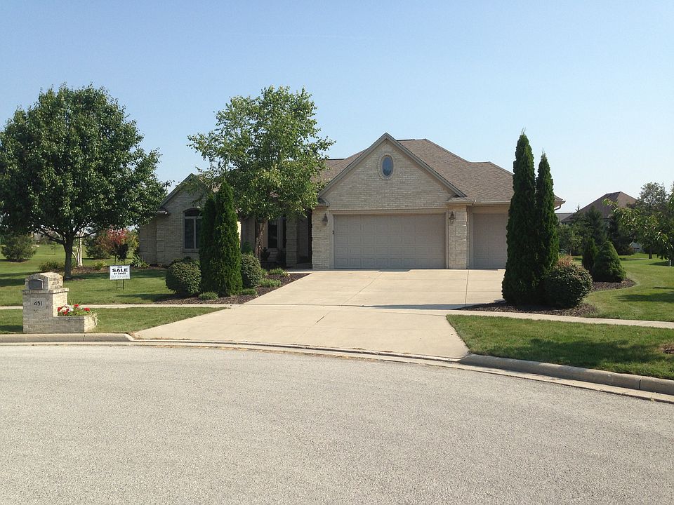 1st image of 451 Winter Pine Dr